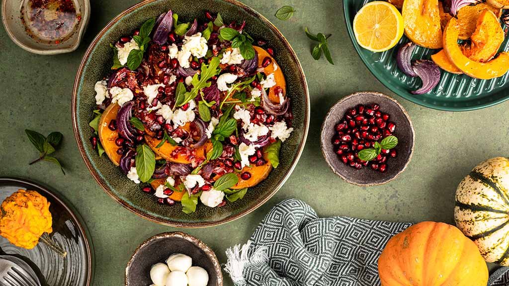 Herfstige Pompoen-Kikkererwten Bowl met Spinazie en Feta